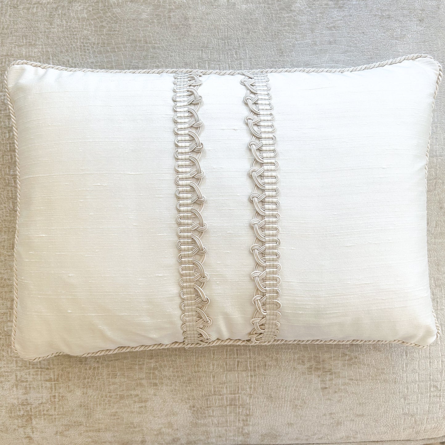 Custom Lux Silk Lumbar with French Scallop Trim
