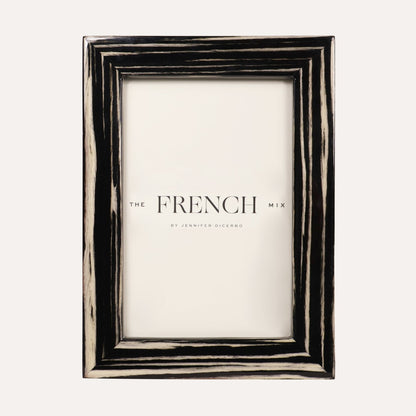 Black & White Picture Frame - 4x6